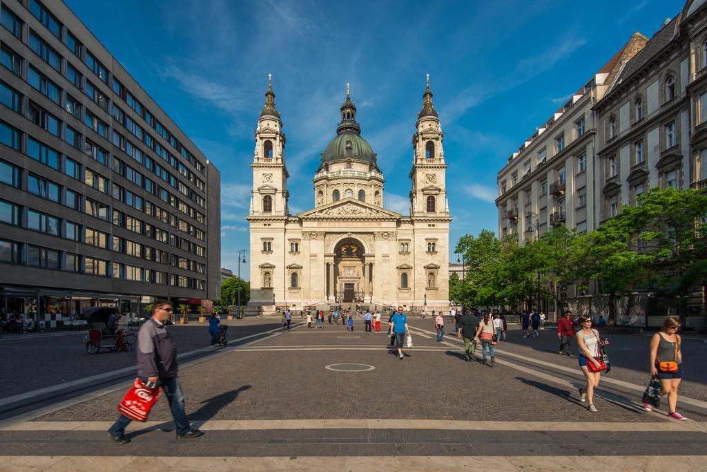 Green Pearl Apartment At St Stephen' S Basilica Budapest Bagian luar foto